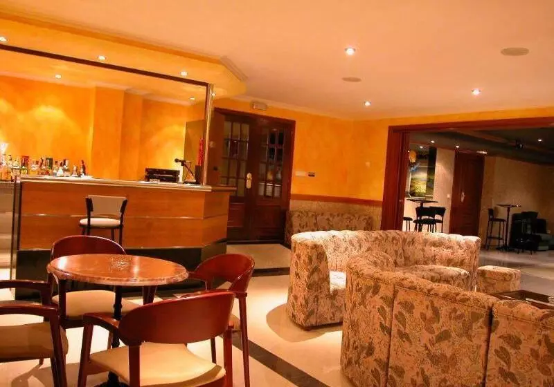 Hotel Piñeiro 2 Estrellas Superior