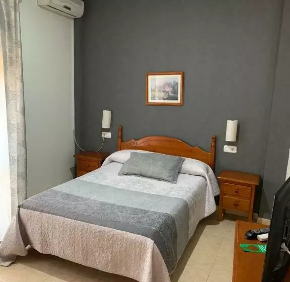 Отель Restaurante La Loma