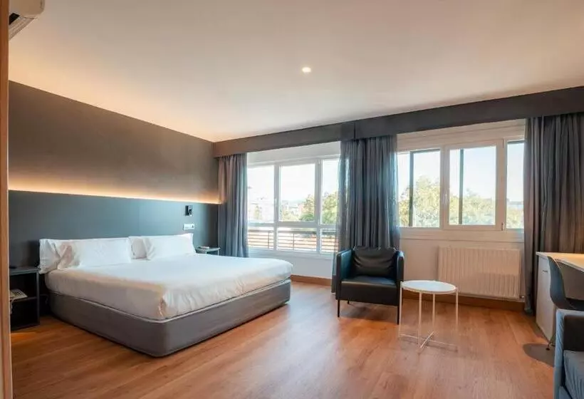 בית מלון כפרי Sancho Ramírez