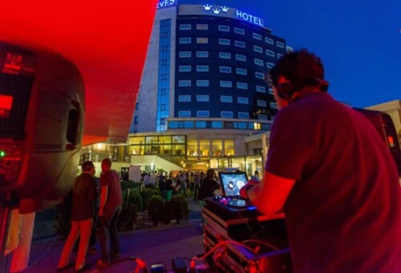 فندق Tres Reyes Pamplona