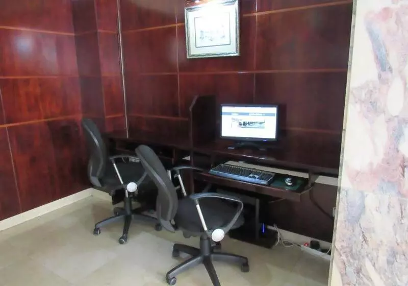 هتل Virgen Del Camino Pontevedra