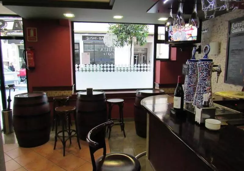 هتل Virgen Del Camino Pontevedra