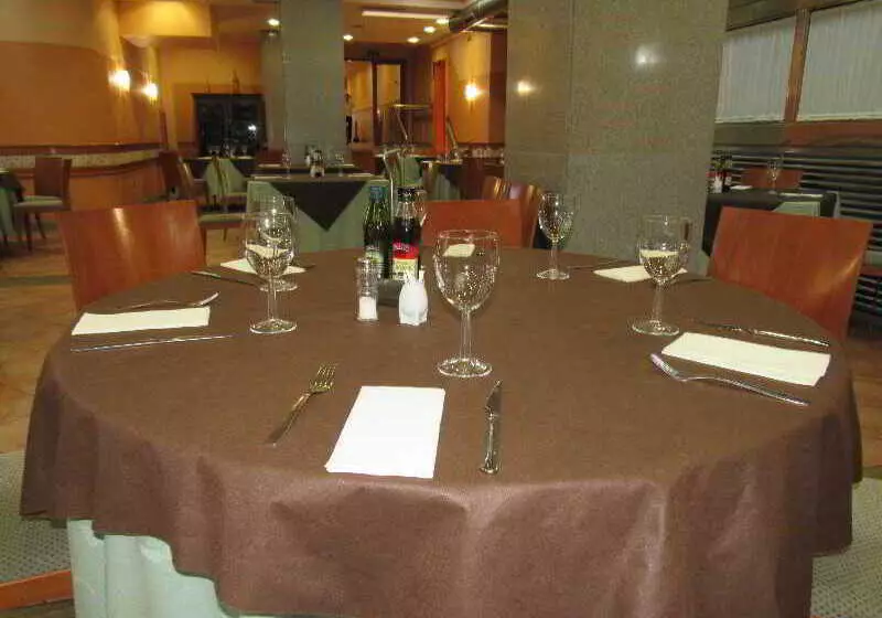 هتل Virgen Del Camino Pontevedra