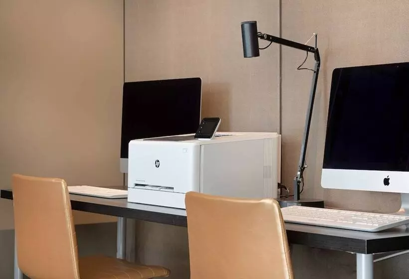 Ac Hotel Málaga Palacio By Marriott