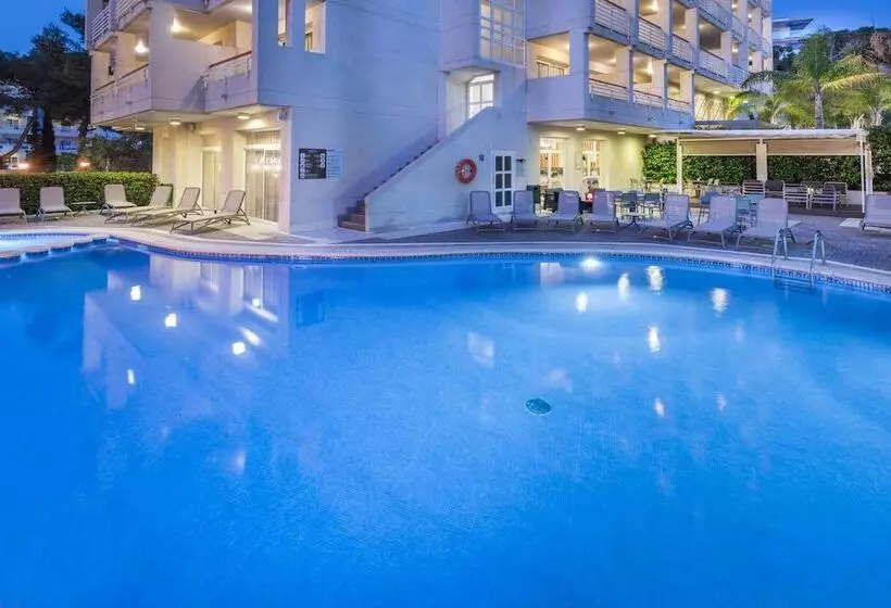 Отель Golden Acqua Salou