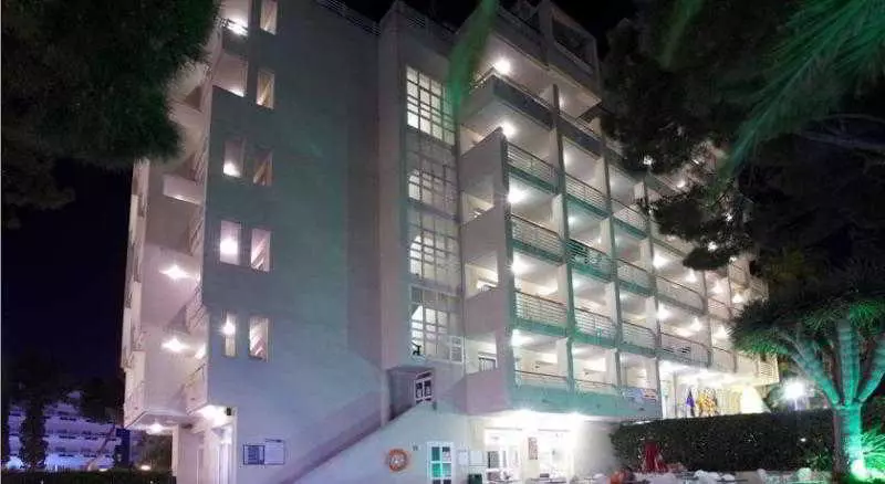 Отель Golden Acqua Salou