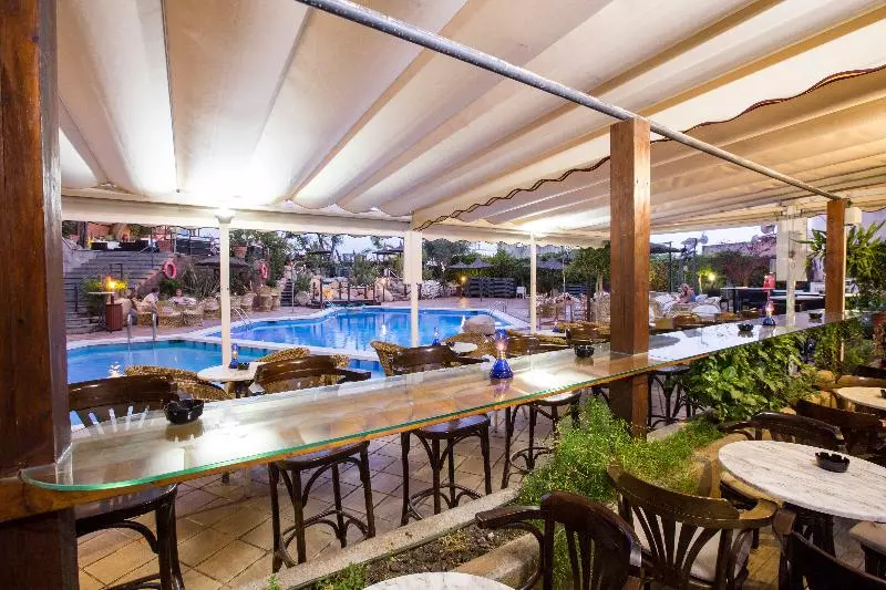 هتل Alba Seleqtta