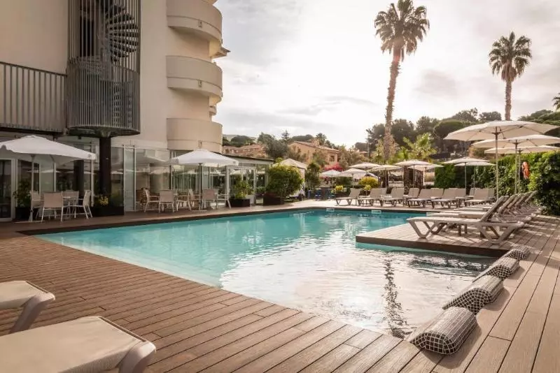 فندق ALEGRIA Fenals Mar