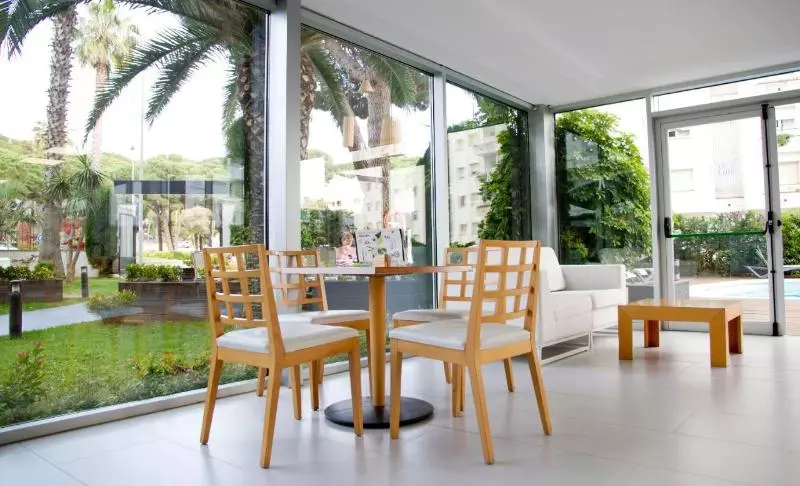 فندق ALEGRIA Fenals Mar