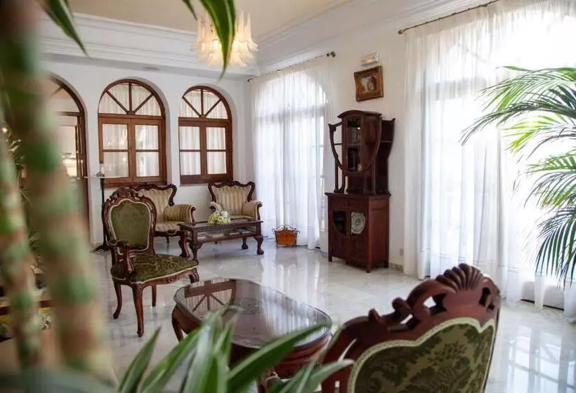 ホテル Arcos De Montemar