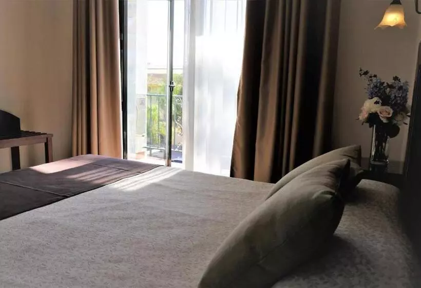 ホテル Arcos De Montemar