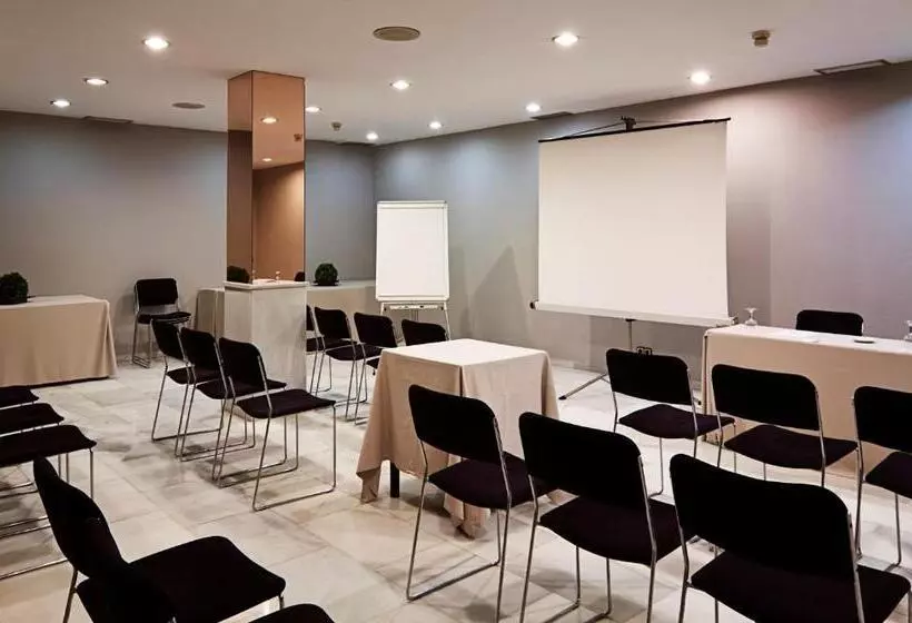 هتل Catalonia Hispalis