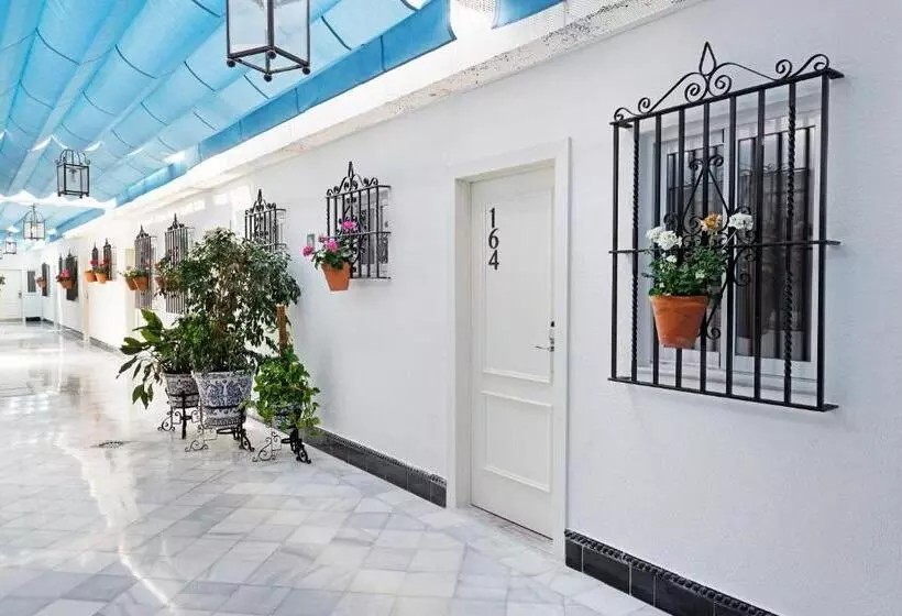 هتل Catalonia Hispalis