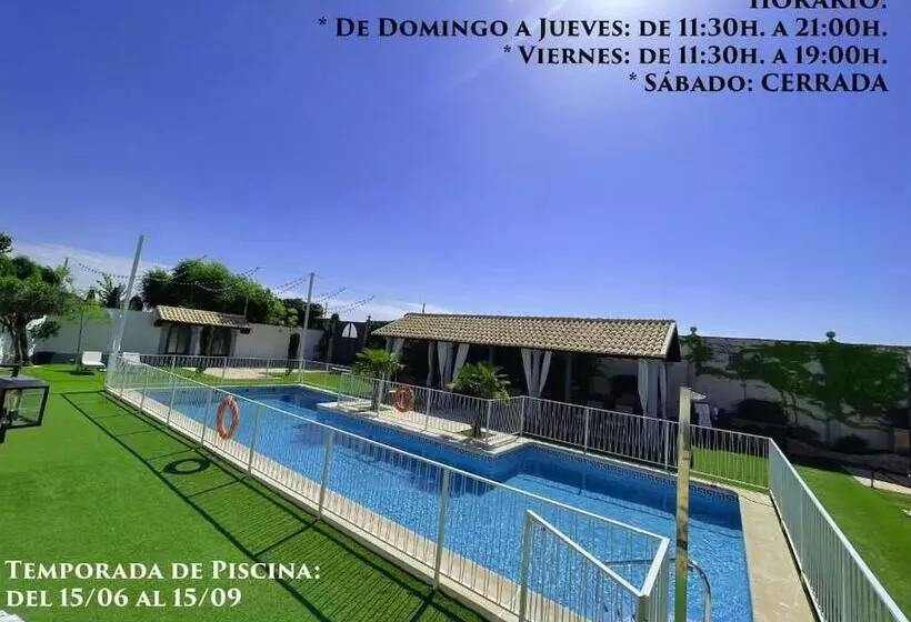 בית מלון כפרי Complejo París