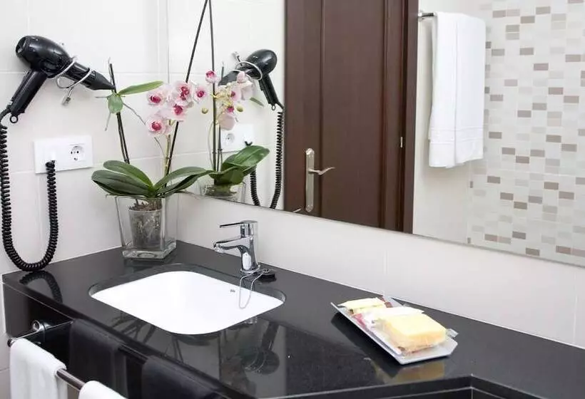 בית מלון כפרי Complejo París