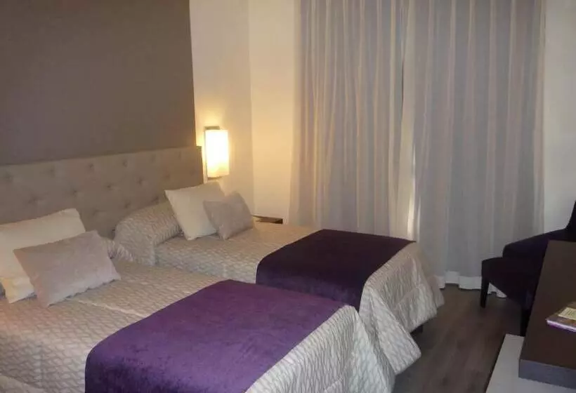 בית מלון כפרי Complejo París