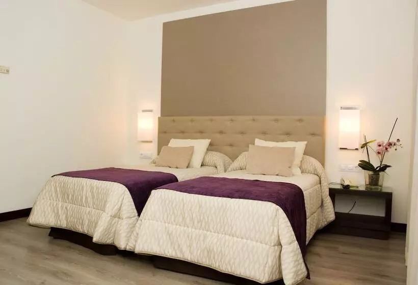 בית מלון כפרי Complejo París