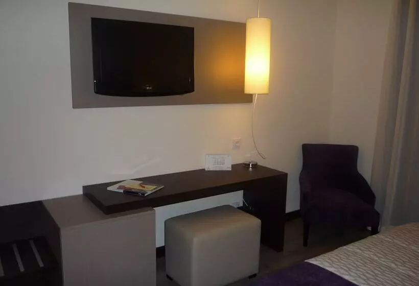 בית מלון כפרי Complejo París