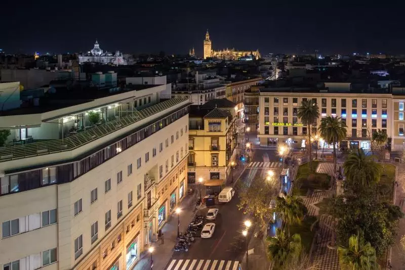 هتل Derby Sevilla