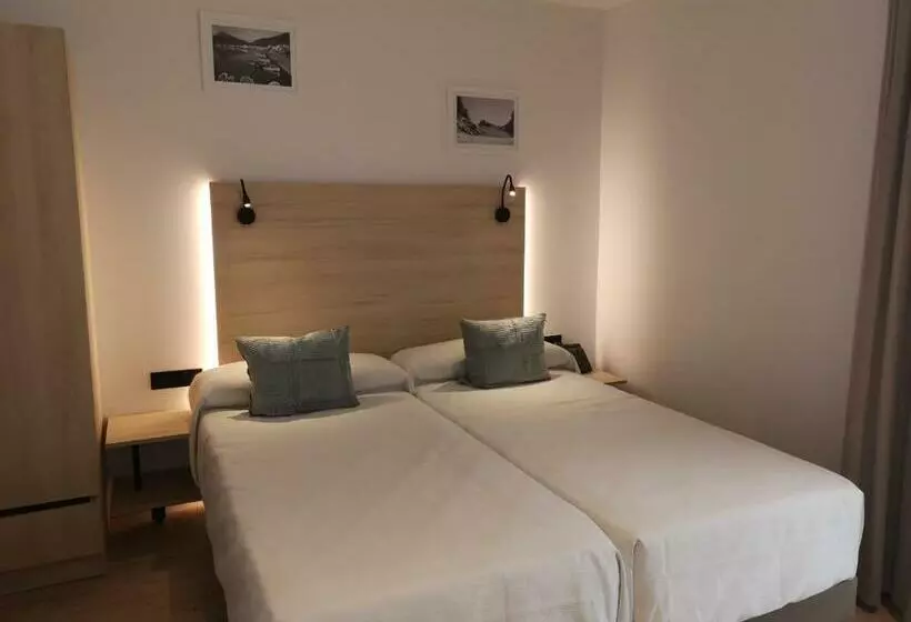 Отель Coral Boutique