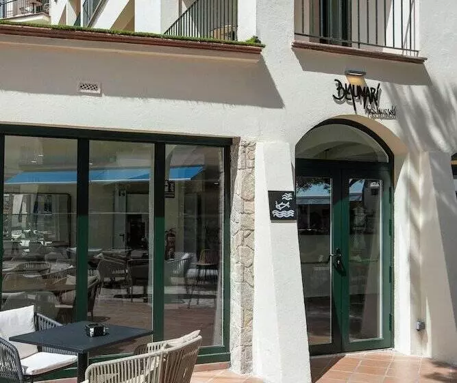 Отель Coral Boutique