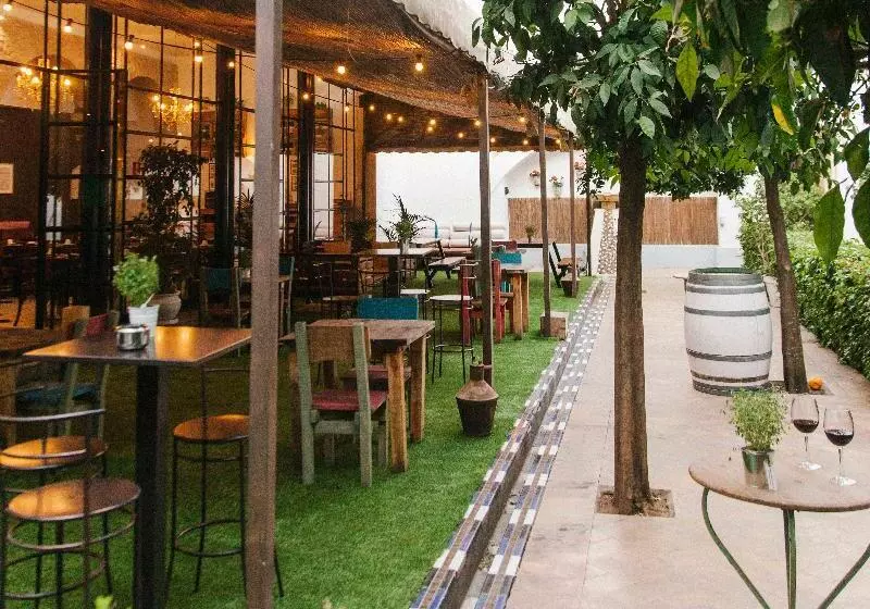 هتل Los Seises Sevilla, A Tribute Portfolio