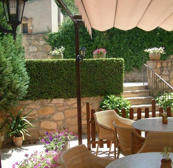 هتل Masia Del Cadet