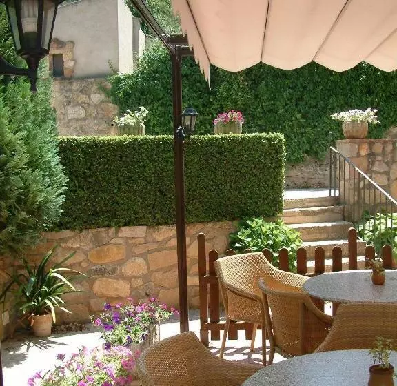 Hotel Masia Del Cadet