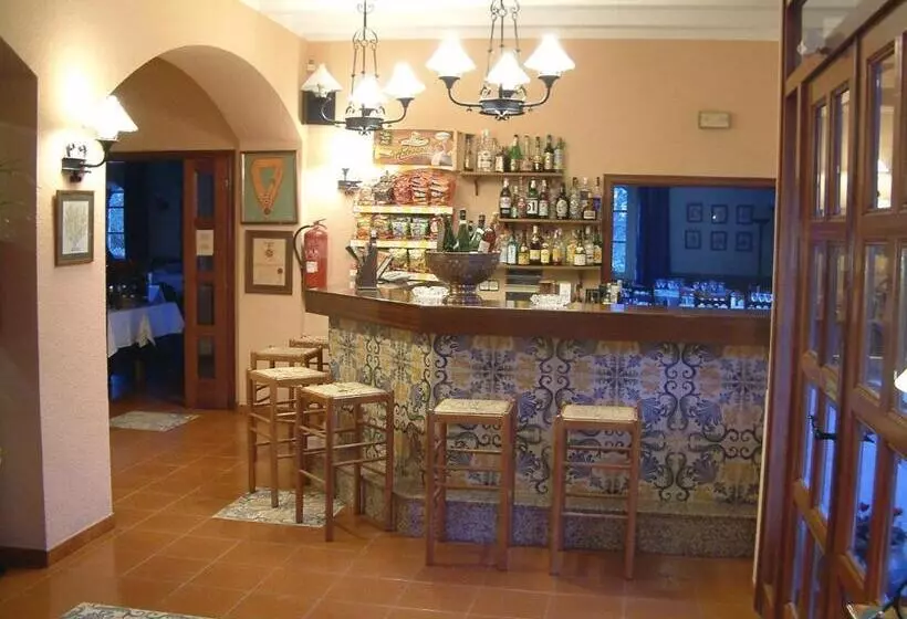Hotel Masia Del Cadet
