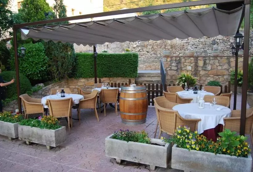 Hotel Masia Del Cadet