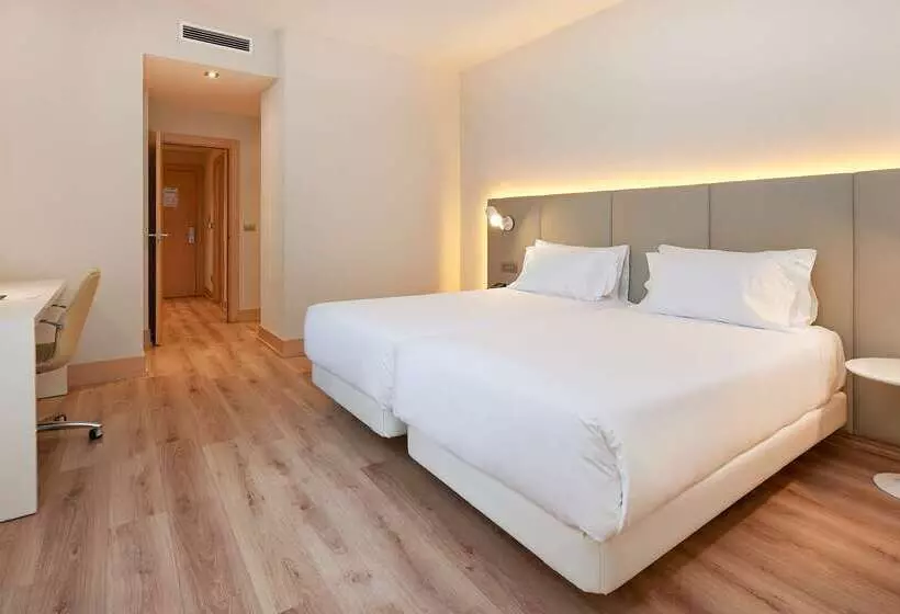 Hotel NH Bilbao Deusto