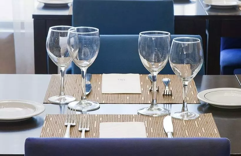 Hotel NH Bilbao Deusto