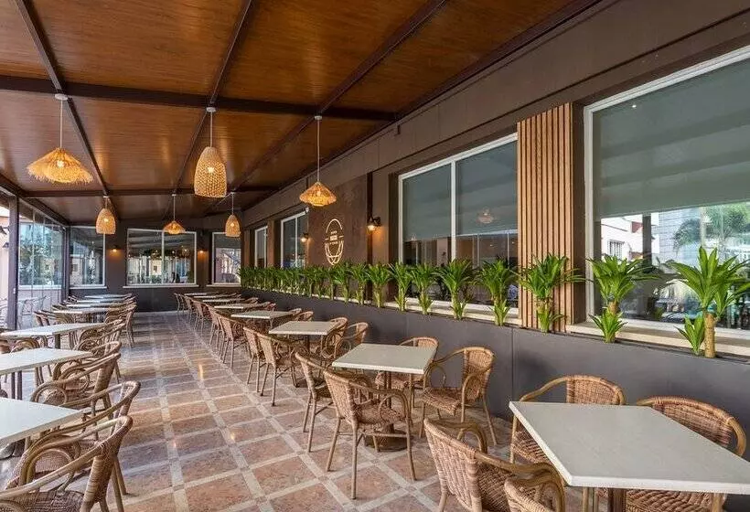 호텔 Parasol by Dorobe