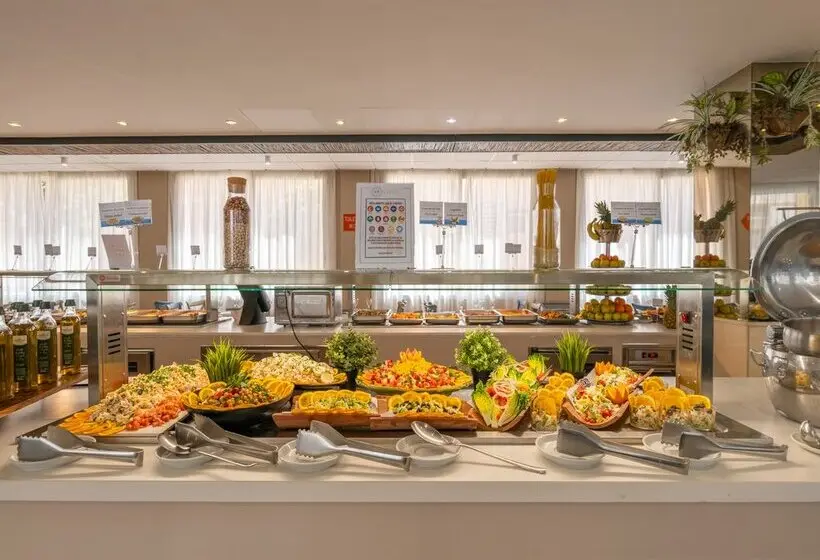 Hotel Parasol by Dorobe