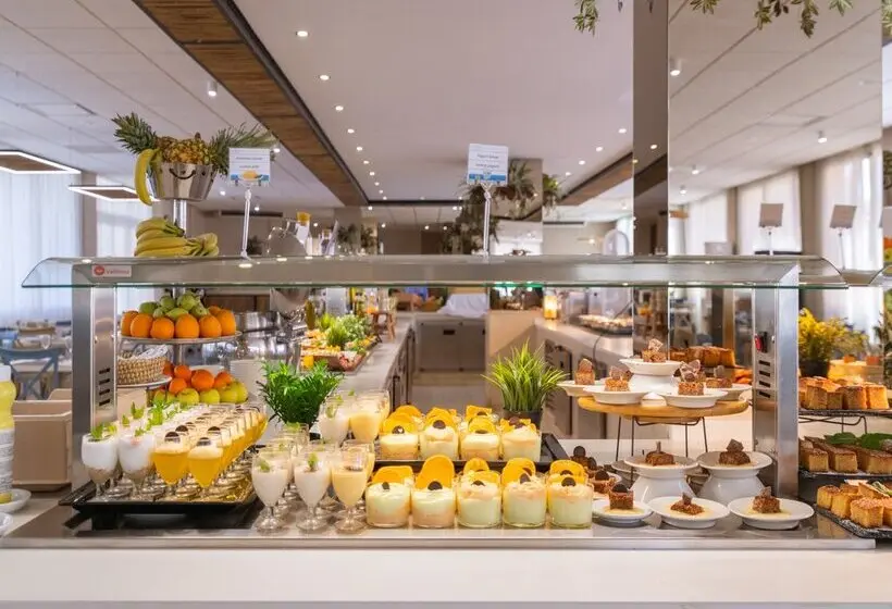 Hotel Parasol by Dorobe