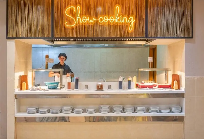 Hotel Parasol by Dorobe