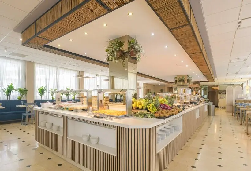 Hotel Parasol by Dorobe