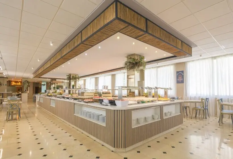 Hotel Parasol by Dorobe