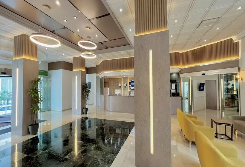 Hotel Parasol by Dorobe