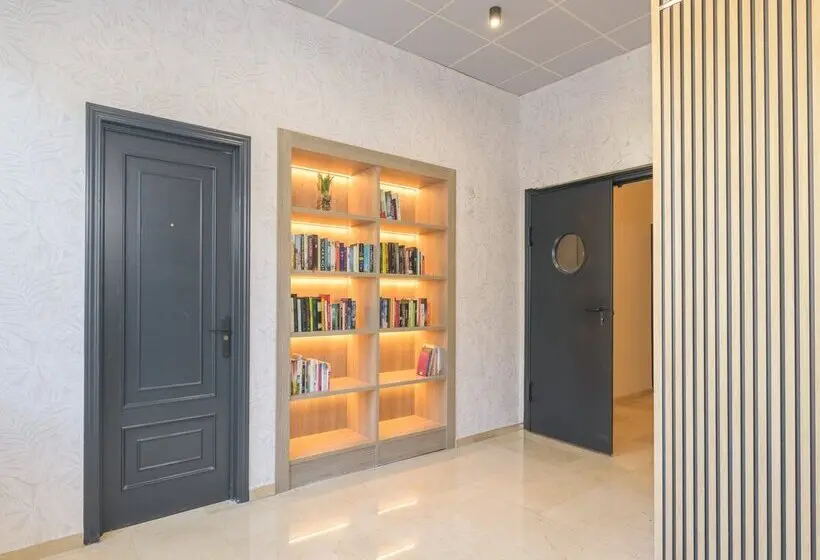 Hotel Parasol by Dorobe