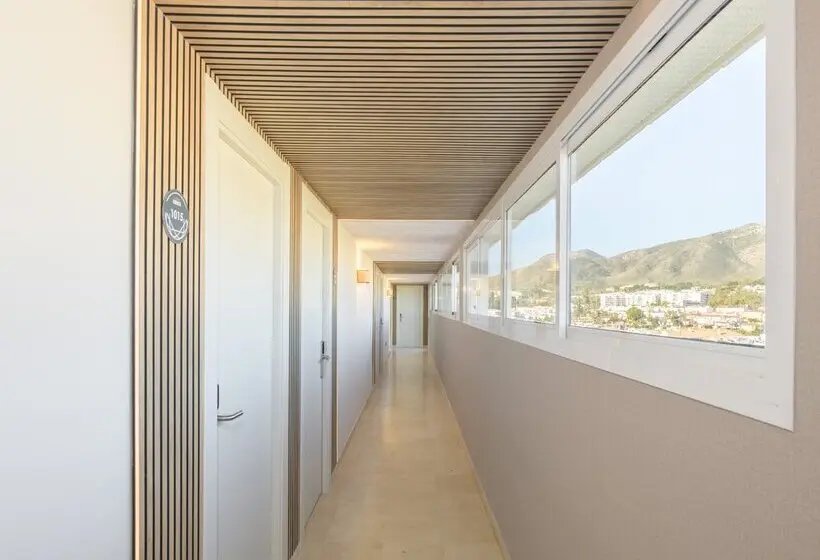 Hotel Parasol by Dorobe