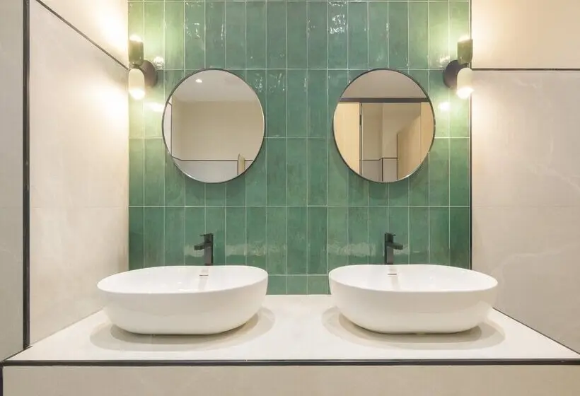 Hotel Parasol by Dorobe