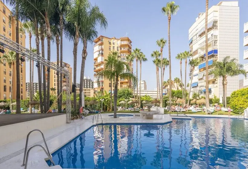 Hotel Parasol by Dorobe