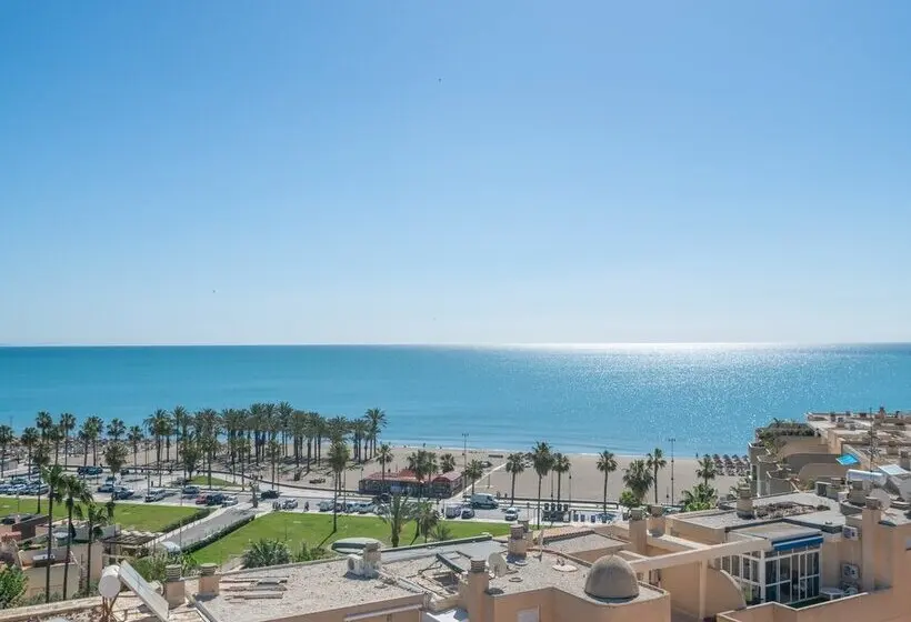 Hotel Parasol by Dorobe