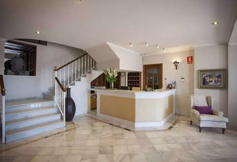 Отель Piedra Paloma