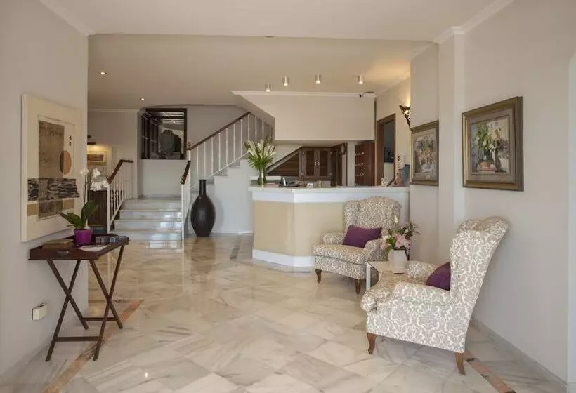 Отель Piedra Paloma