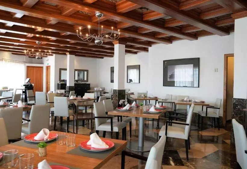 Otel Port Azafata Valencia