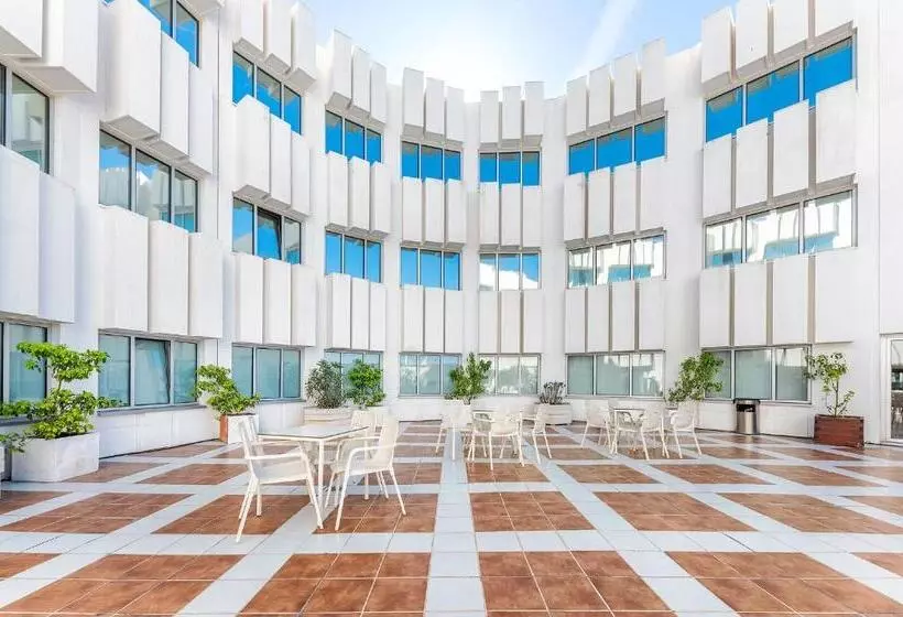 Otel Port Azafata Valencia