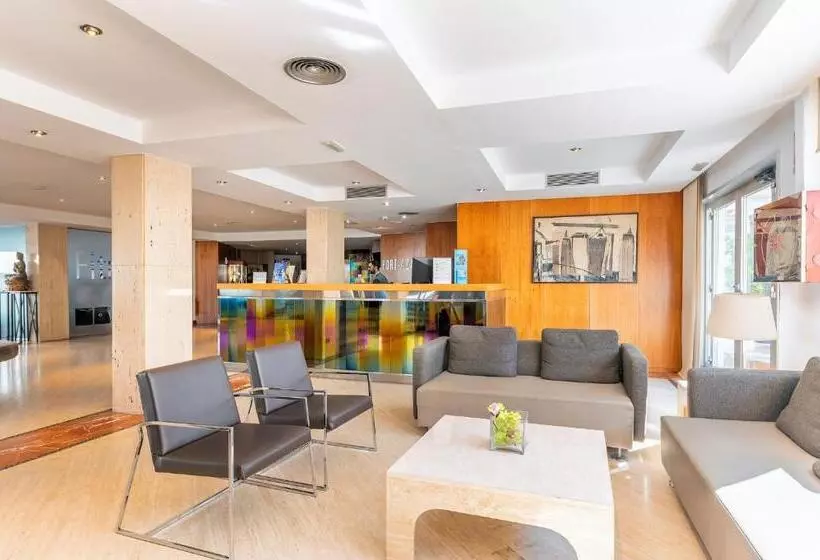 Otel Port Azafata Valencia