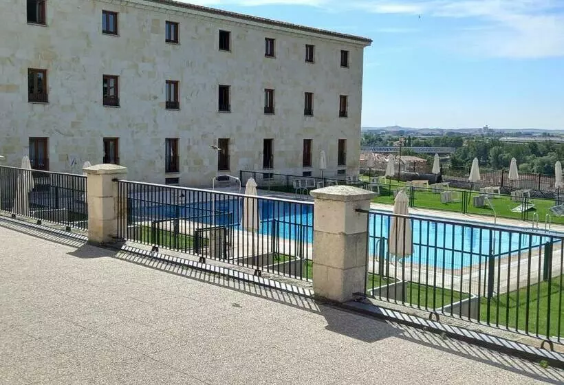 Parador De Zamora